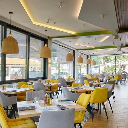 Viva Mare By Santa Marina