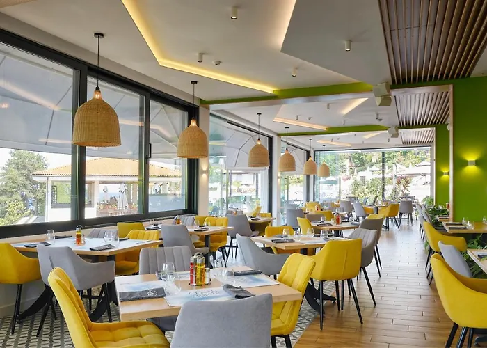 Viva Mare By Santa Marina